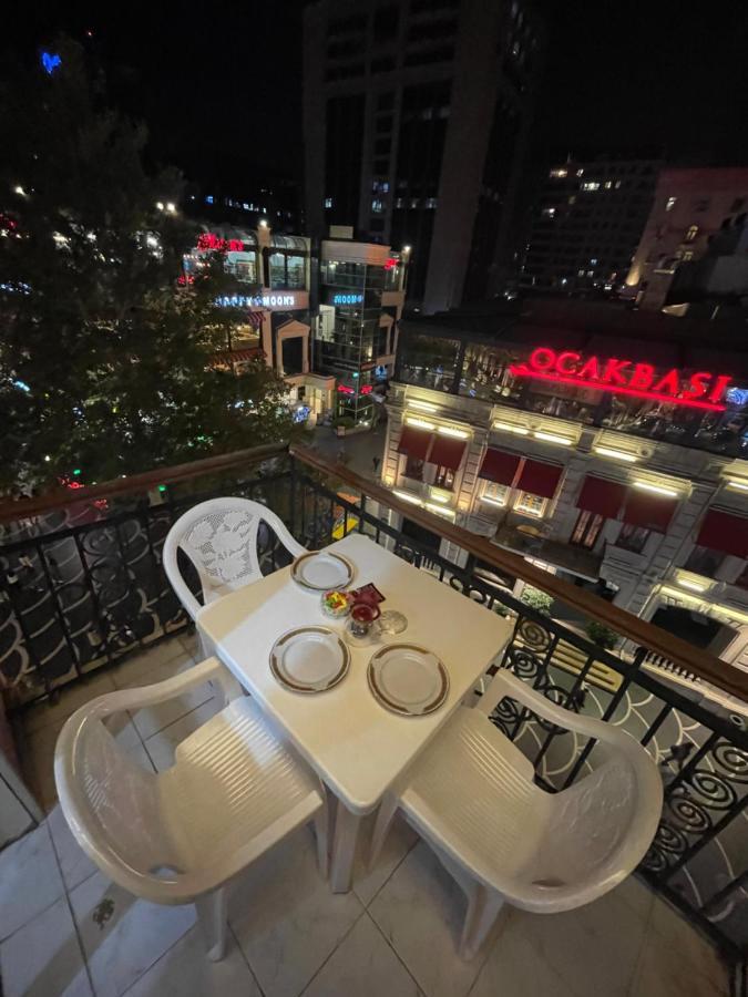 Апартаменти Fountain Square-Balconies In Old Town Баку Екстер'єр фото